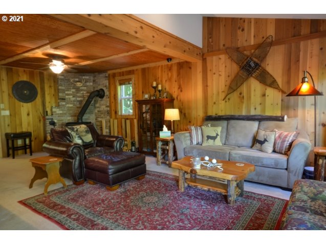 30352 East Road 12 Rhododendron, OR 97049 - Photo 8 of 31 Gallery Image 8