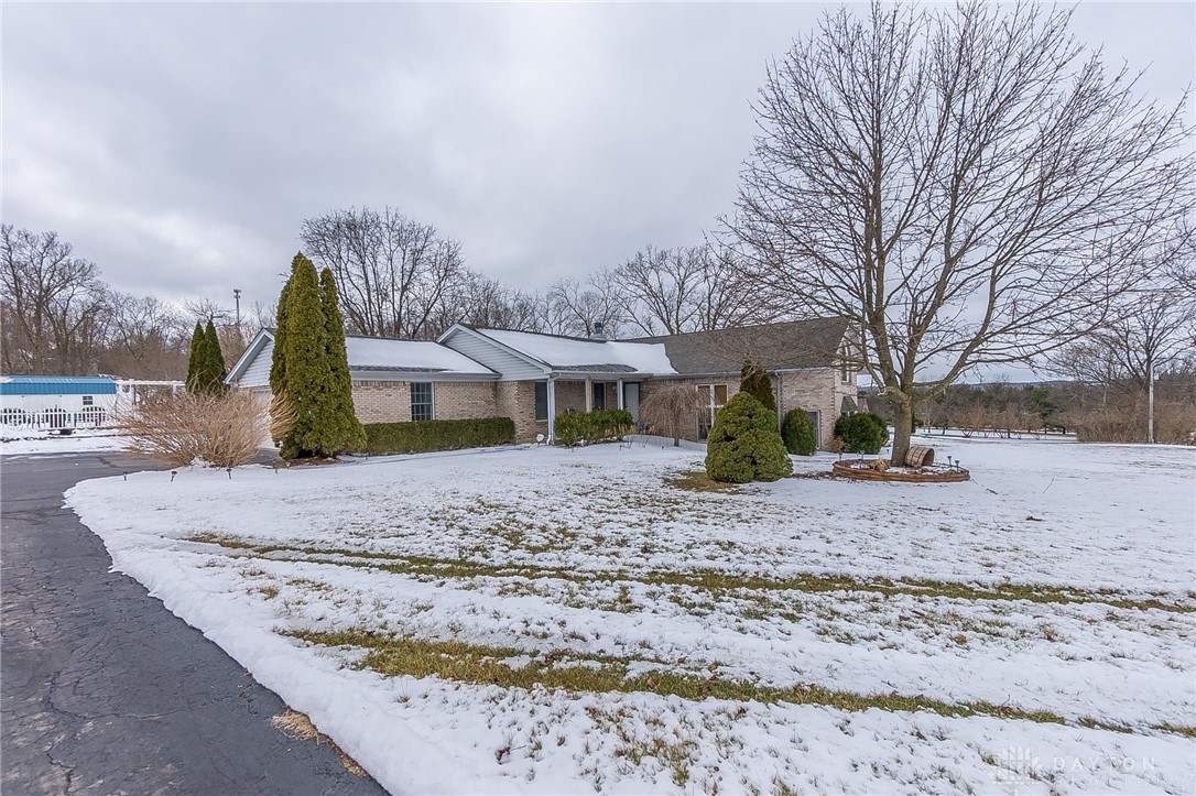 259 Willow Road Springfield, OH 45502 - Photo 6 of 43 Gallery Image 6
