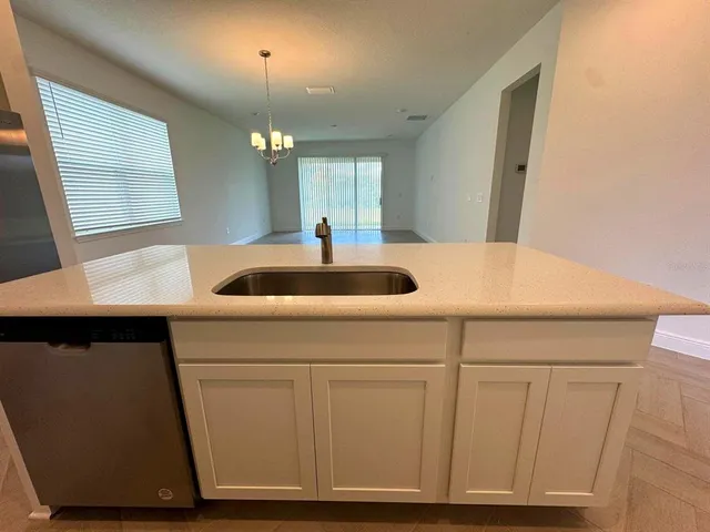 a close view of sink and tap