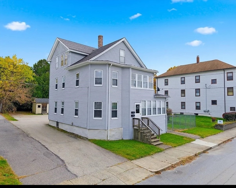 31 Whitcomb Street, Unit 2 Webster, MA 01570 - Photo 13 of 15