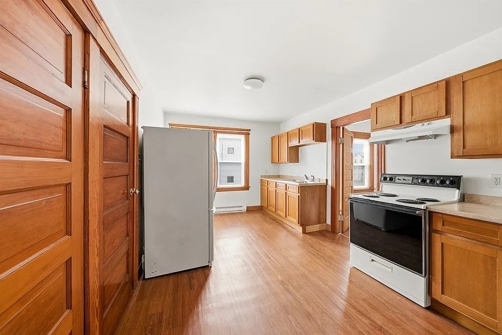 31 Whitcomb Street, Unit 2 Webster, MA 01570 - Photo 3 of 15