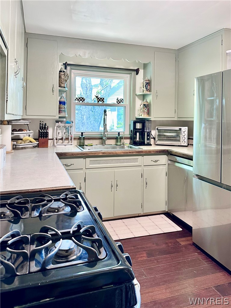 2255 Berg Road West Seneca, NY 14224 - Photo 17 of 41 Kitchen