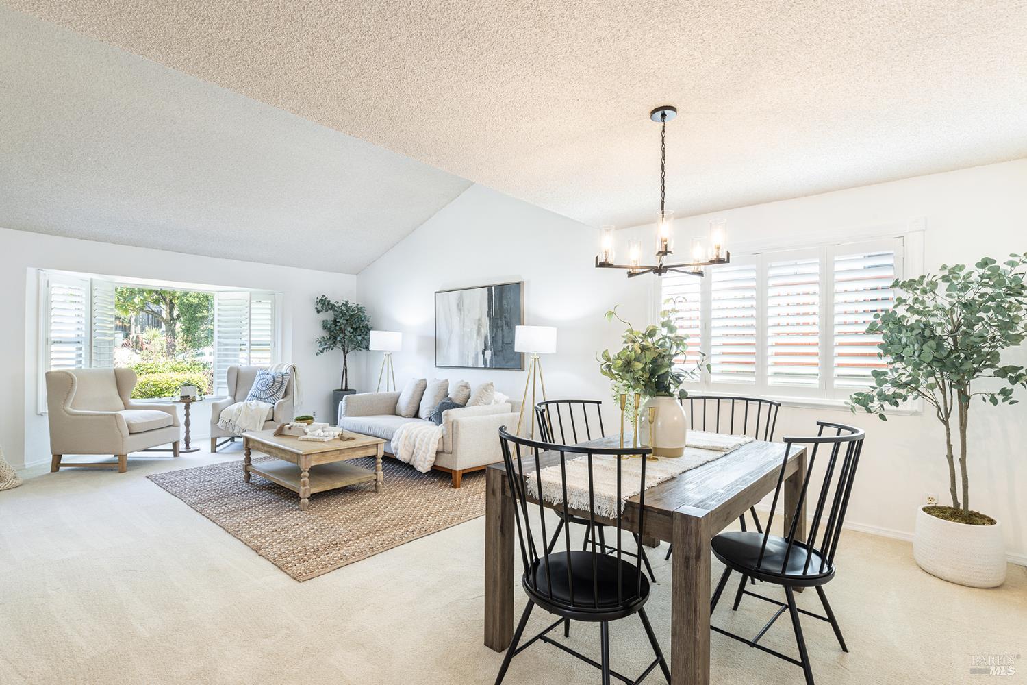 615 Montclair Drive Santa Rosa, CA 95409 - Photo 6 of 39