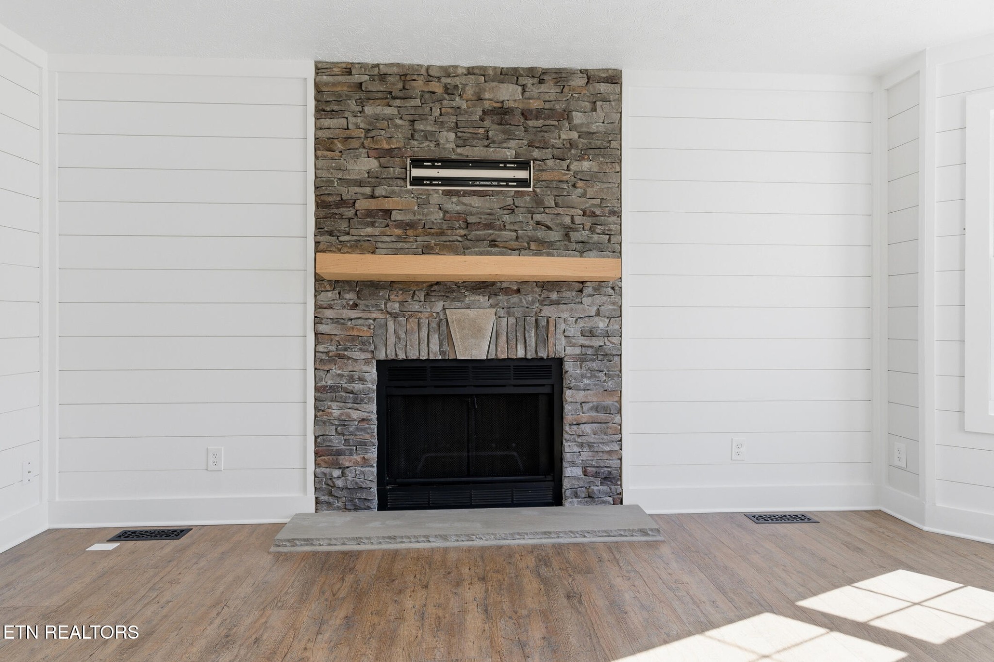 127 Pheasant Road Clinton, TN 37716 - Photo 17 of 54 Gallery Image 17