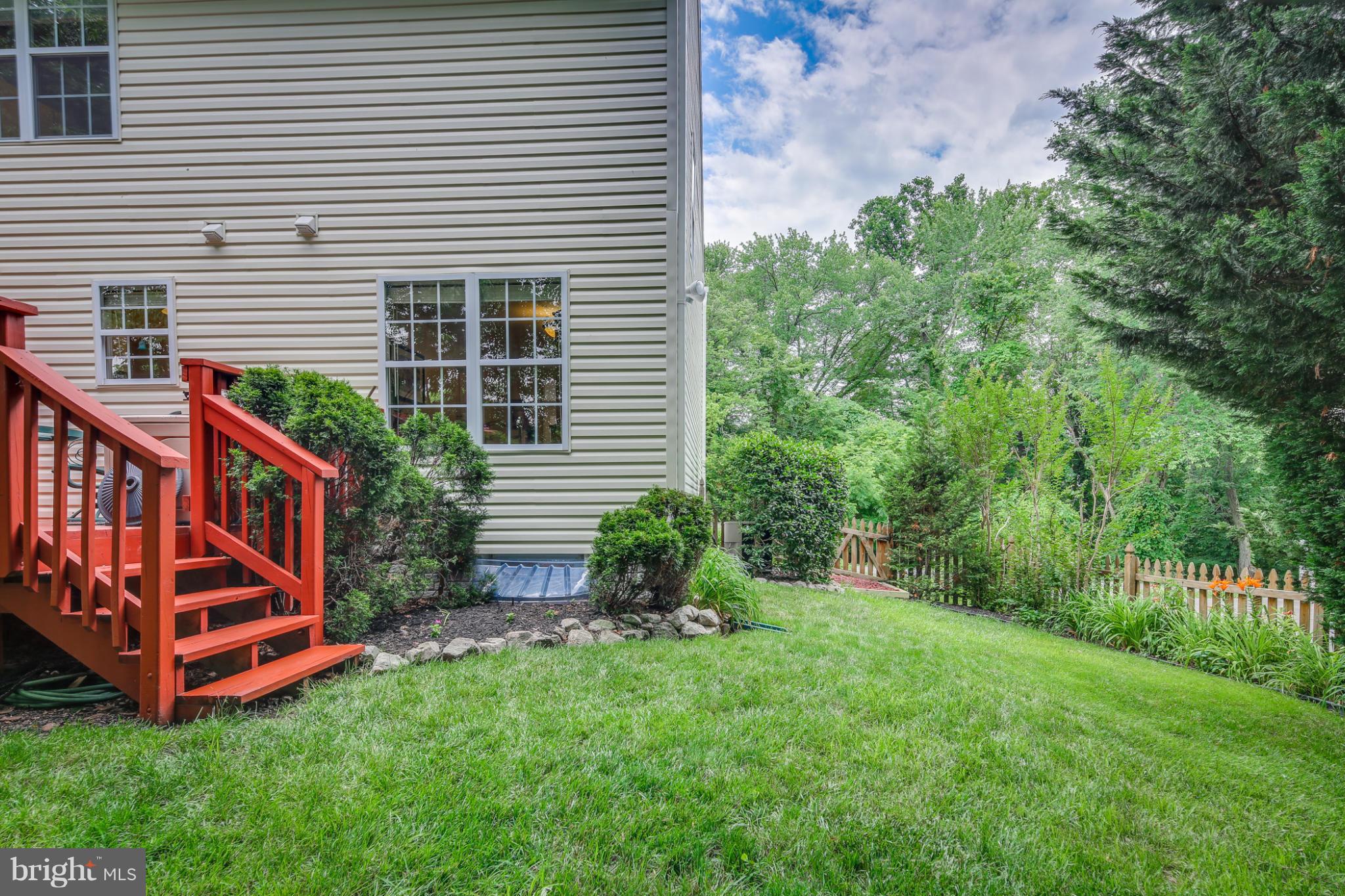 9258 Cartersville Road Columbia, MD 21046 - Photo 28 of 30 Exterior (Rear)