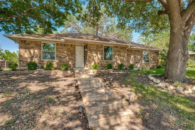 $409,000 | 3312 Luallen Drive, Carrollton, TX 75007