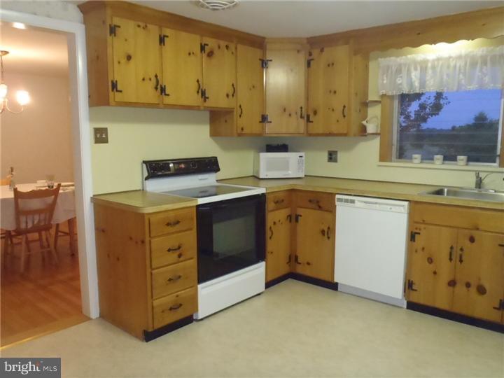 119 Township Line Road Line Lexington, PA 18932 - Photo 12 of 25 Kitchen