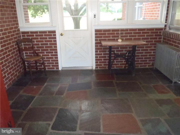 119 Township Line Road Line Lexington, PA 18932 - Photo 13 of 25 Enclosed Porch