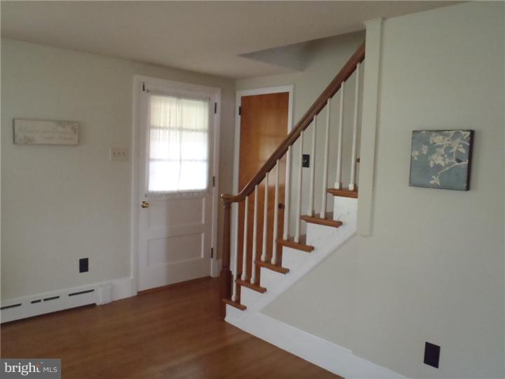 119 Township Line Road Line Lexington, PA 18932 - Photo 6 of 25 Living Room
