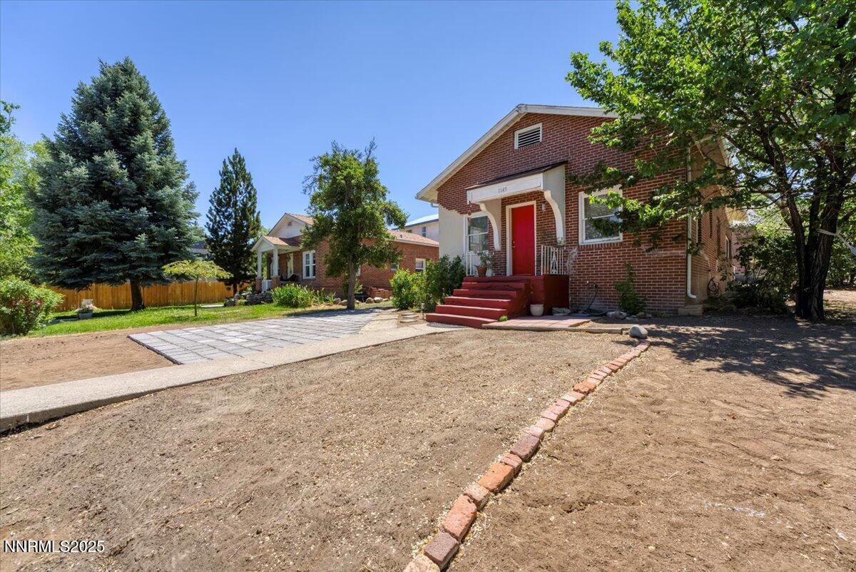 1145 Seminary Avenue Reno, NV 89503 - Photo 4 of 33 05-1145 Seminary Ave Reno NV 89503 (5 of