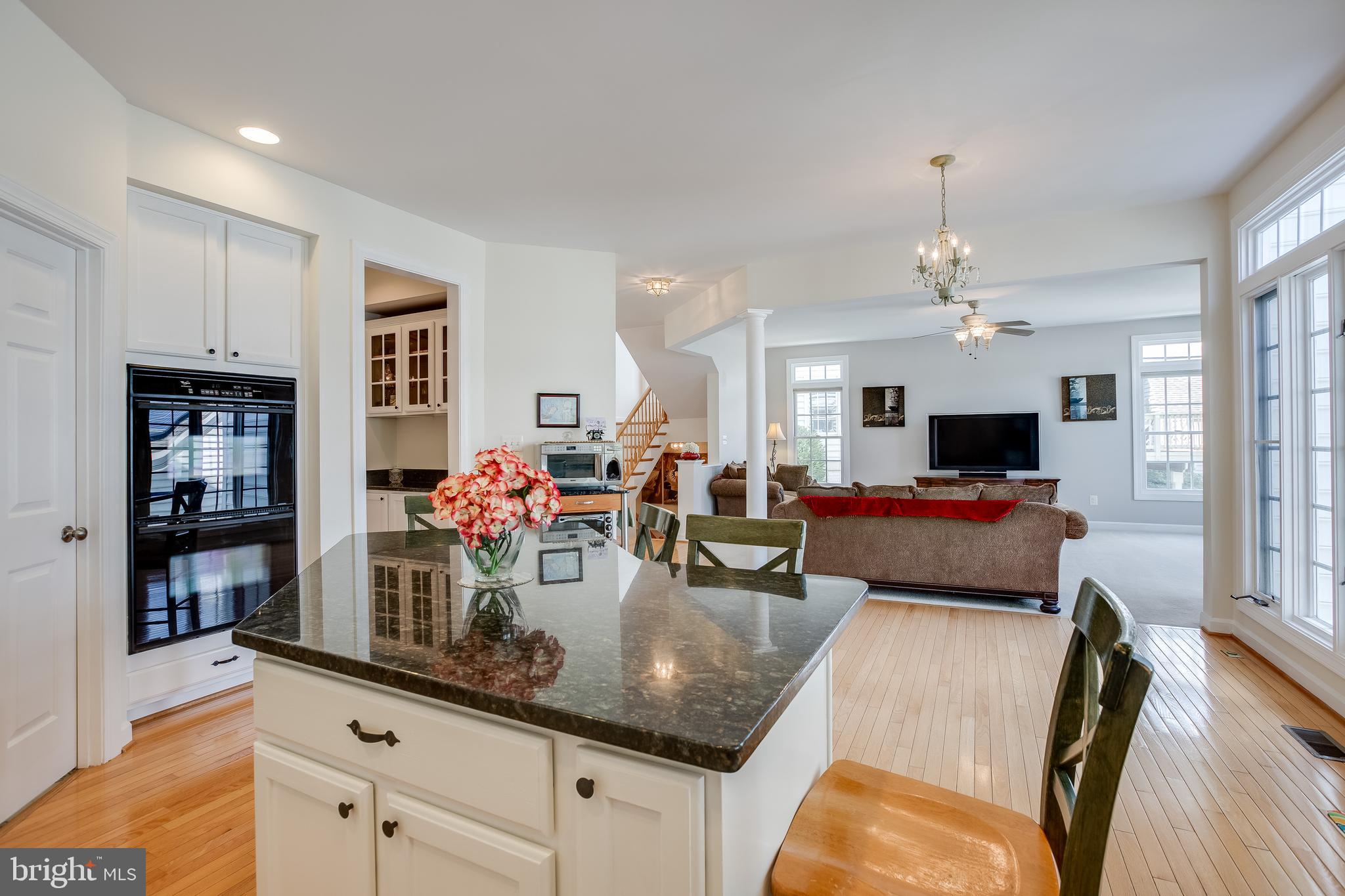 618 Linslade Street Gaithersburg, MD 20878 - Photo 15 of 48 Kitchen