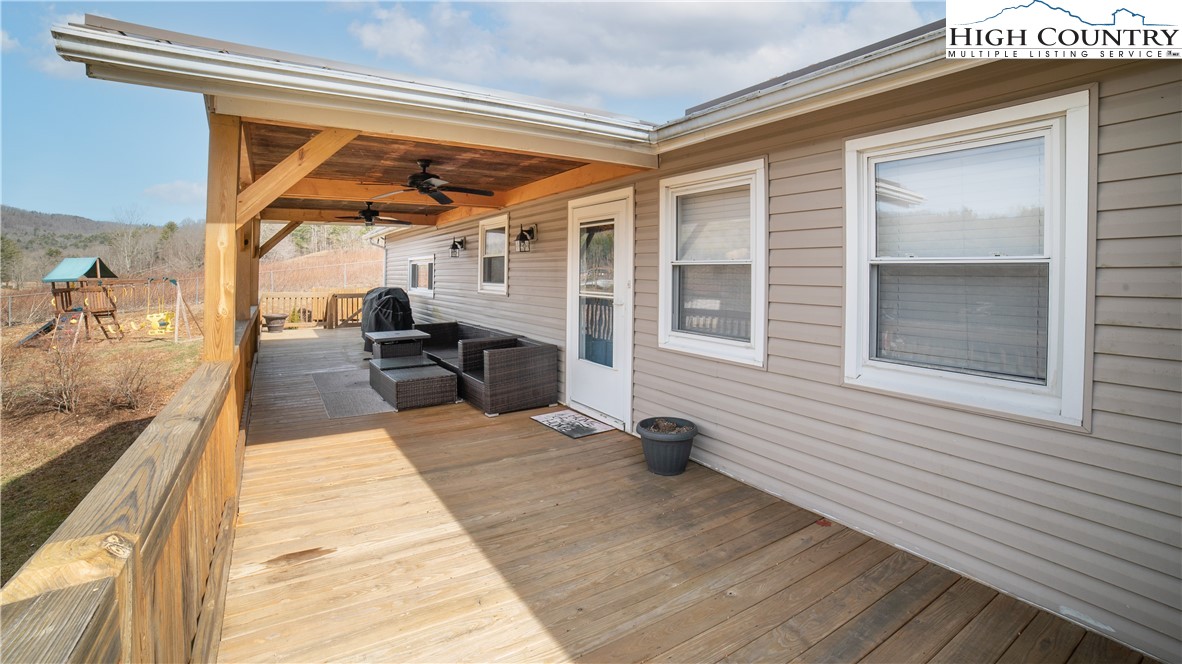 139 Carpenter Road Newland, NC 28657 - Photo 30 of 44 Gallery Image 30