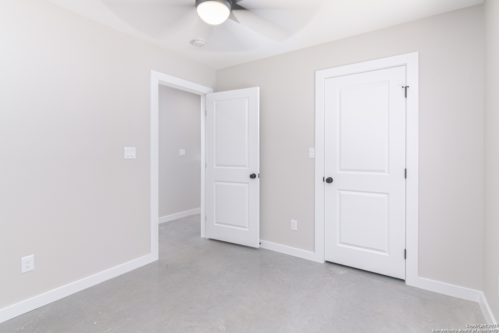 2004 Cedar Hill Drive, Unit 5 Spring Branch, TX 78070 - Photo 9 of 27 a view of an empty room