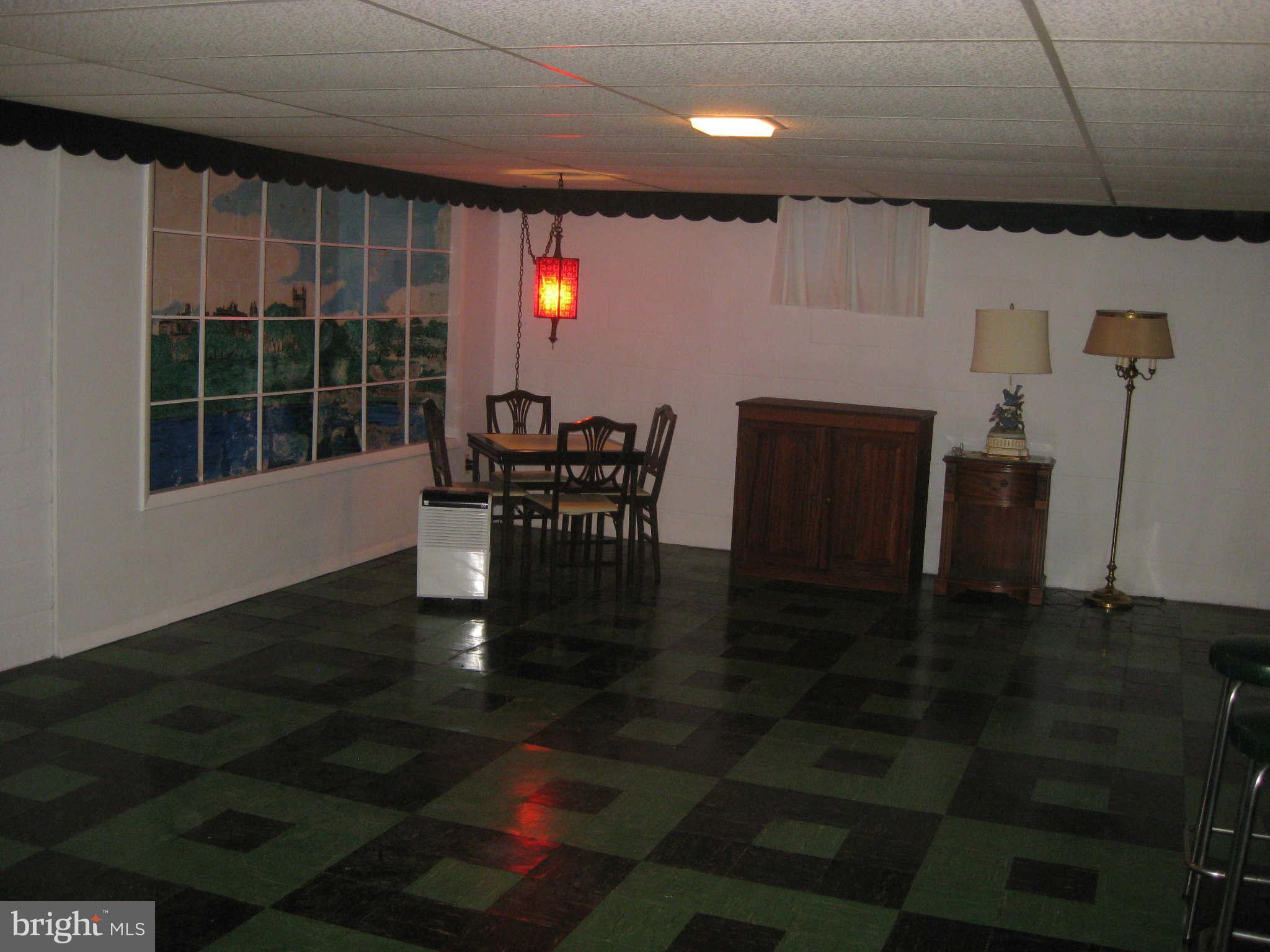 1406 Midmeadow Road Baltimore, MD 21286 - Photo 17 of 22 LLVL REC ROOM