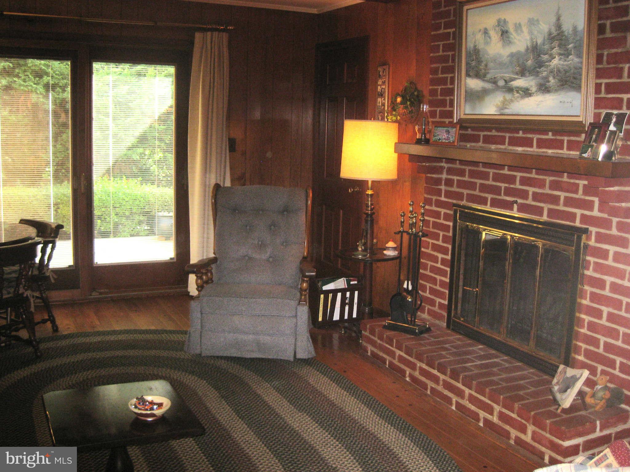 1406 Midmeadow Road Baltimore, MD 21286 - Photo 6 of 22 Family Room