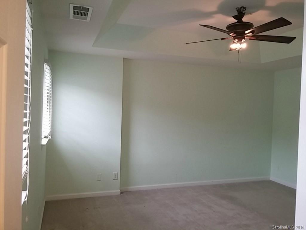 4938 Prosperity Ridge Road, Unit 198 Charlotte, NC 28269 - Photo 11 of 16 Gallery Image 11