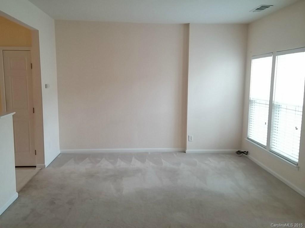 4938 Prosperity Ridge Road, Unit 198 Charlotte, NC 28269 - Photo 7 of 16 Gallery Image 7