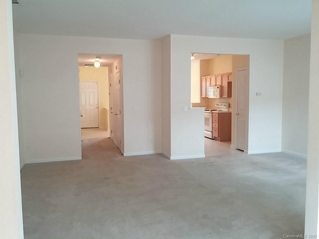 4938 Prosperity Ridge Road, Unit 198 Charlotte, NC 28269 - Photo 8 of 16 Gallery Image 8