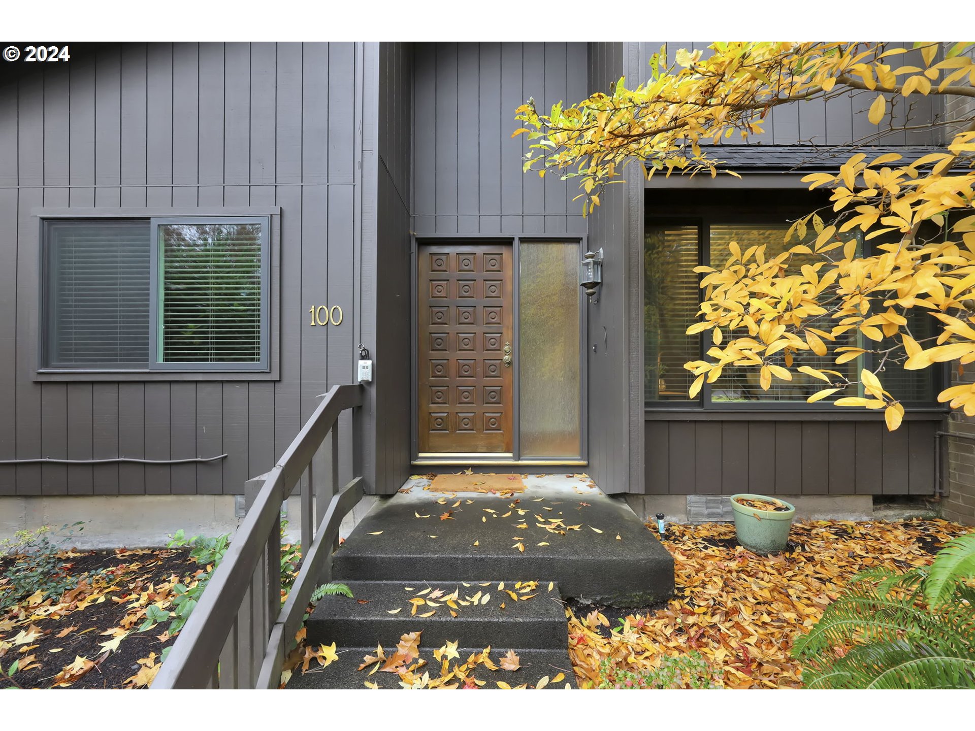 100 Westbrook Way Eugene, OR 97405 - Photo 4 of 48 a view of entrance