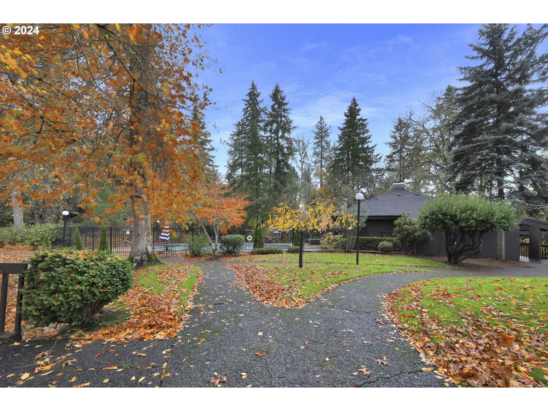 100 Westbrook Way Eugene, OR 97405 - Photo 43 of 48 a view of a backyard with swimming pool