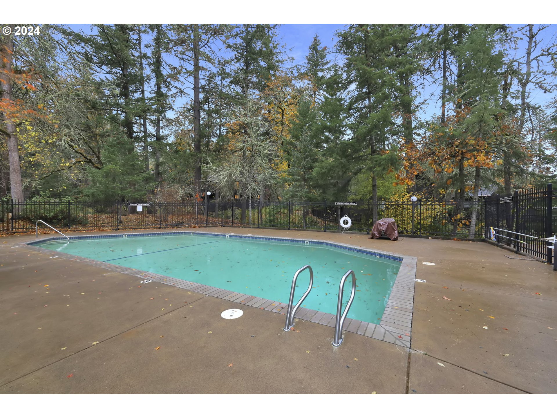 100 Westbrook Way Eugene, OR 97405 - Photo 46 of 48 a view of a park with large trees