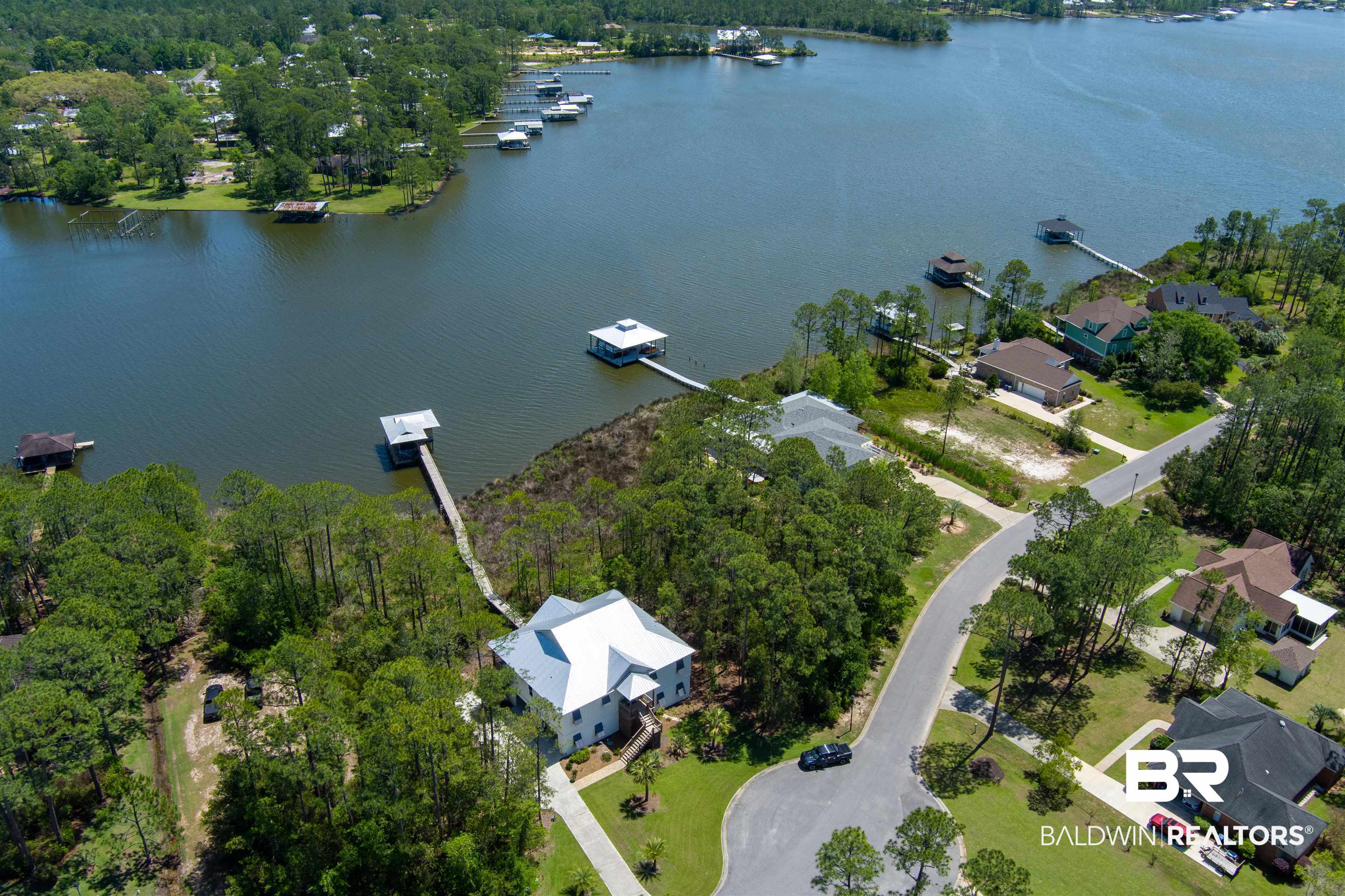 8945 Bay Point Drive Elberta, AL 36530 - Photo 3 of 12