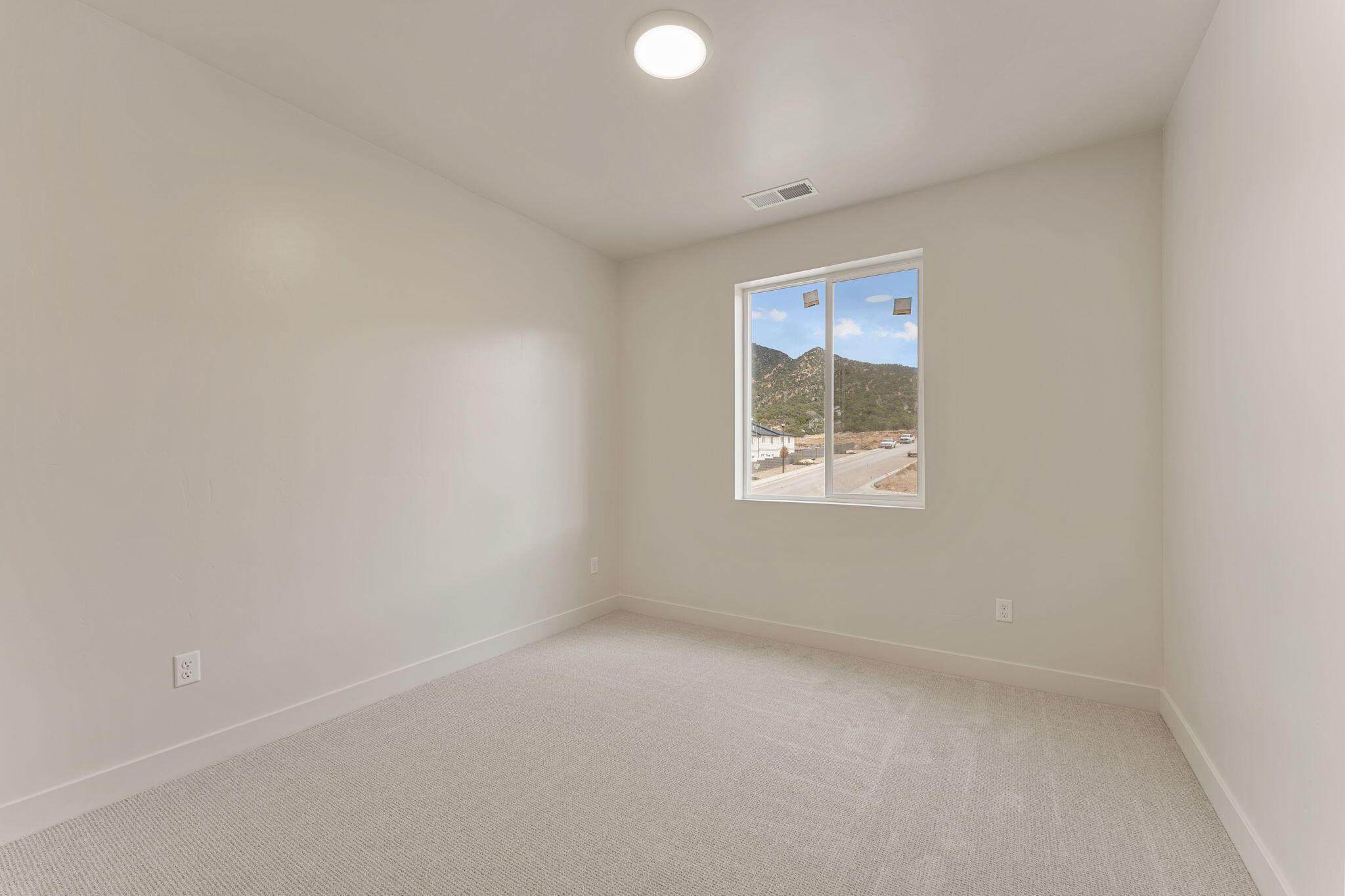 432 East Fiddlers Canyon Road, Unit 122 Cedar City, UT 84721 - Photo 22 of 48 43-web-or-mls-DSC00108