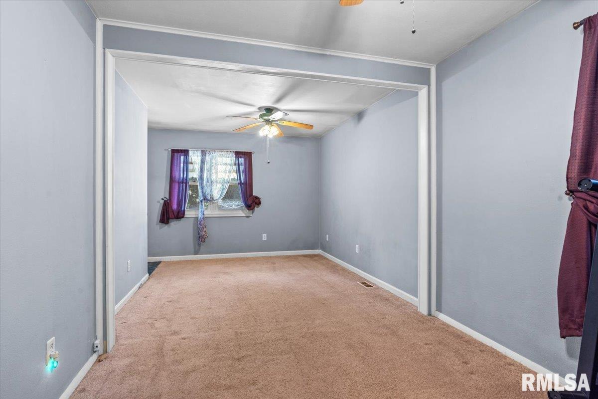 2035 South College Street Springfield, IL 62704 - Photo 15 of 31 Gallery Image 15