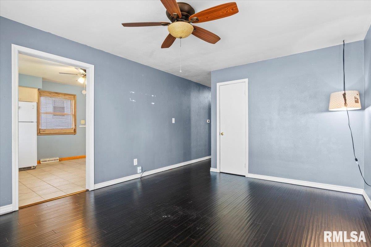 2035 South College Street Springfield, IL 62704 - Photo 6 of 31 Gallery Image 6