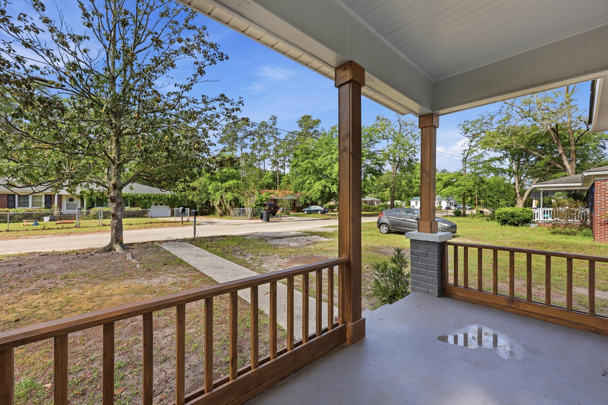 513 Warren Street Walterboro, SC 29488 - Photo 3 of 19 Warren 2