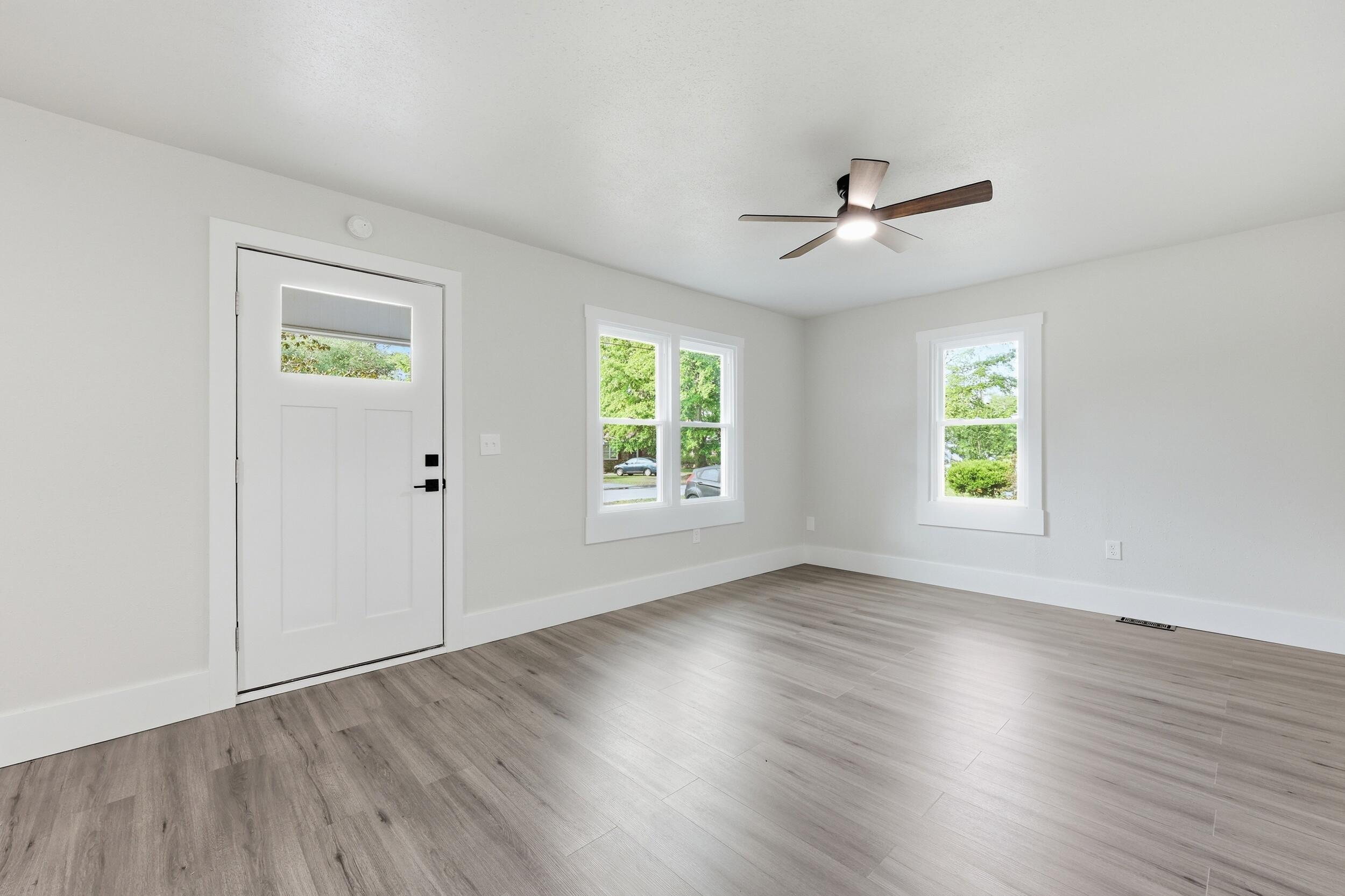 513 Warren Street Walterboro, SC 29488 - Photo 4 of 19 Warren 3