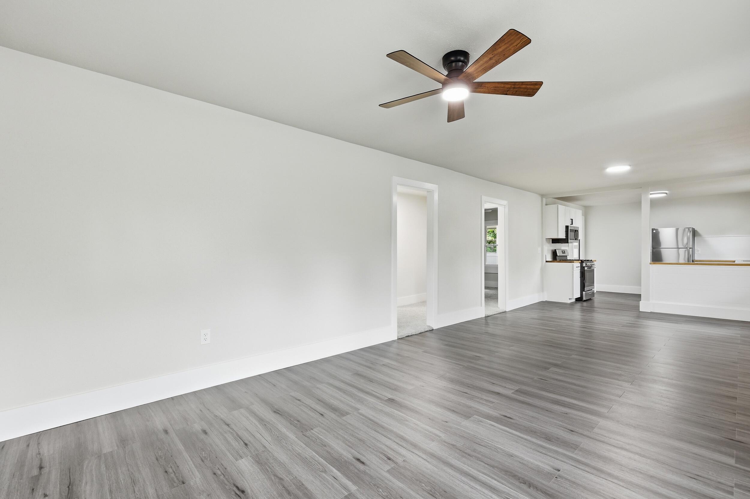 513 Warren Street Walterboro, SC 29488 - Photo 5 of 19 Warren 5
