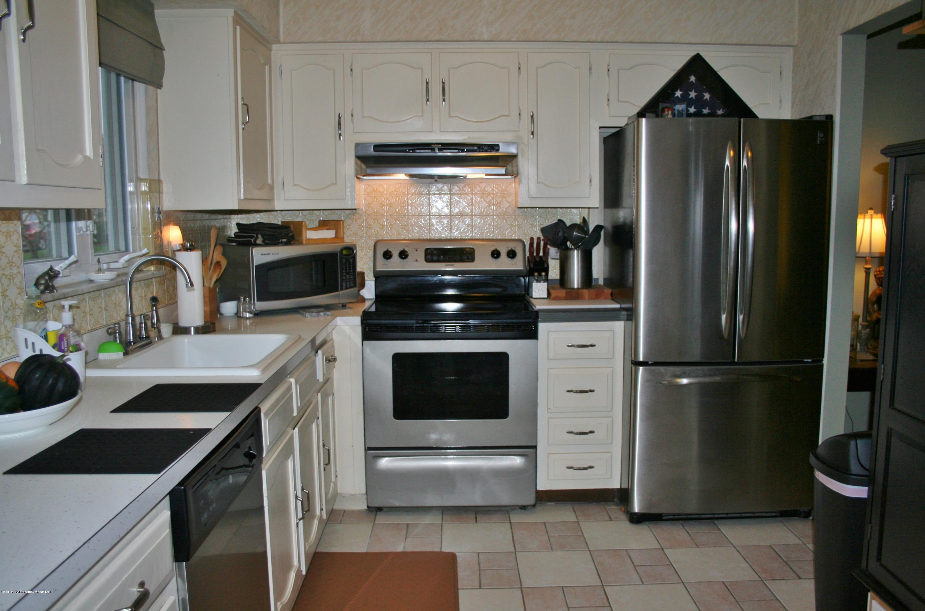 44 Central Boulevard Brick, NJ 08724 - Photo 6 of 25 IMG_3294