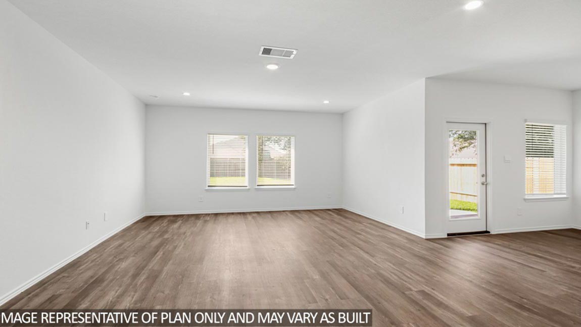 16792 Country Roots Avenue Conroe, TX 77302 - Photo 4 of 22