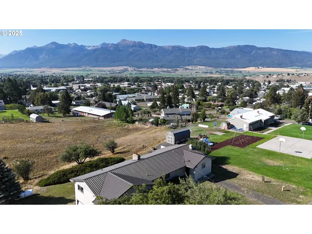 $464,000 | 307 North E Wagner Street, Enterprise, OR 97828