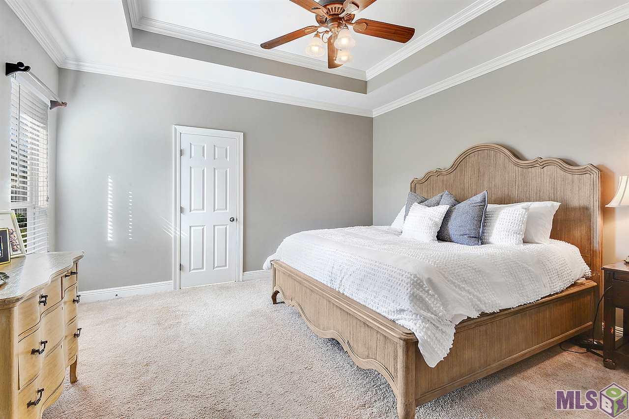 10549 Springpark Avenue Baton Rouge, LA 70810 - Photo 6 of 10 Master Bedroom