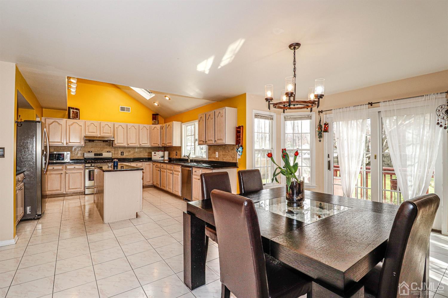 11 Freeman Street Edison, NJ 08820 - Photo 14 of 60 Gallery Image 14