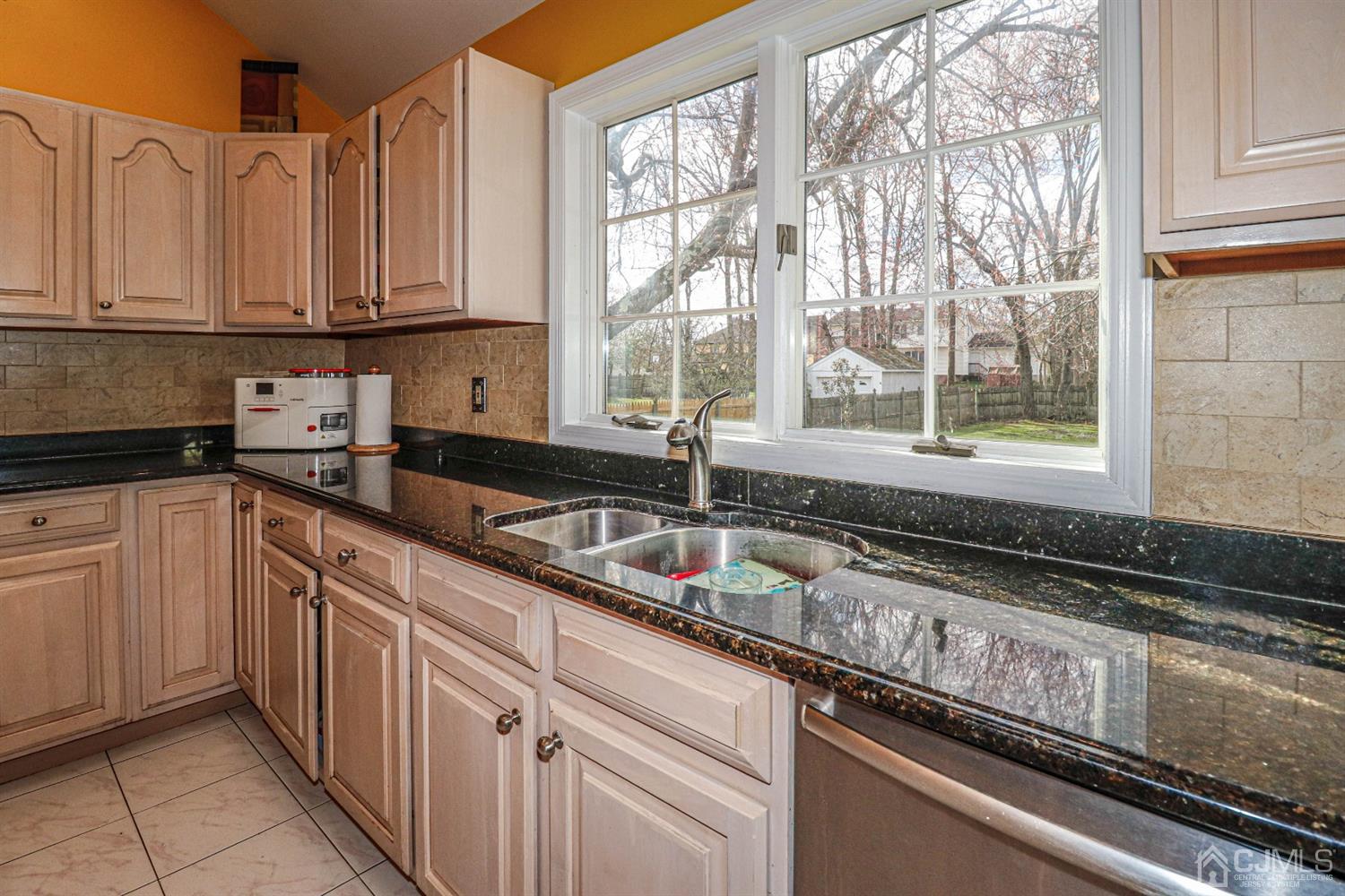11 Freeman Street Edison, NJ 08820 - Photo 18 of 60 Gallery Image 18
