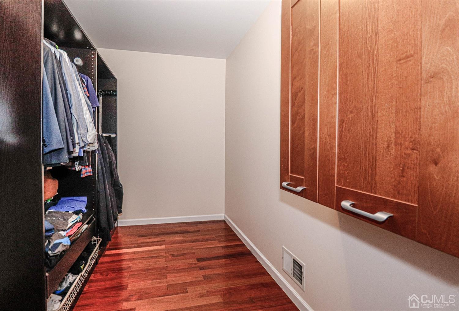 11 Freeman Street Edison, NJ 08820 - Photo 27 of 60 Gallery Image 27