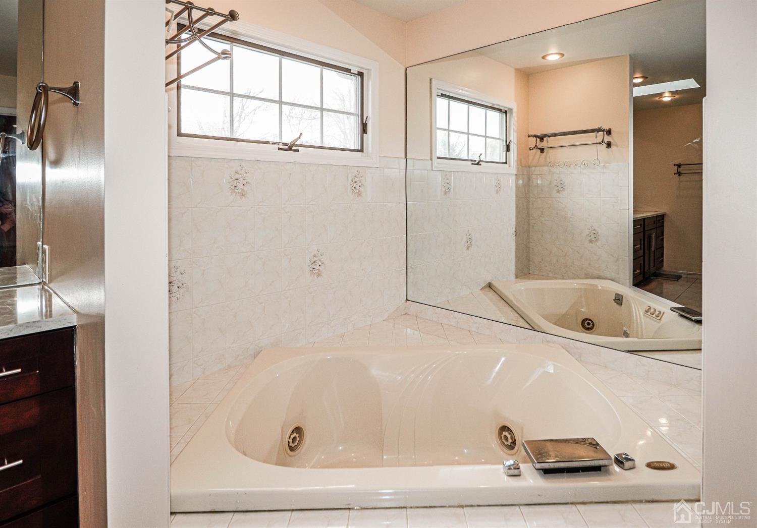 11 Freeman Street Edison, NJ 08820 - Photo 30 of 60 Gallery Image 30