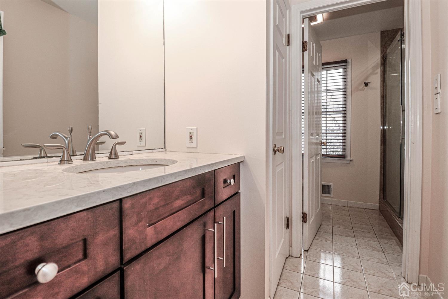 11 Freeman Street Edison, NJ 08820 - Photo 32 of 60 Gallery Image 32