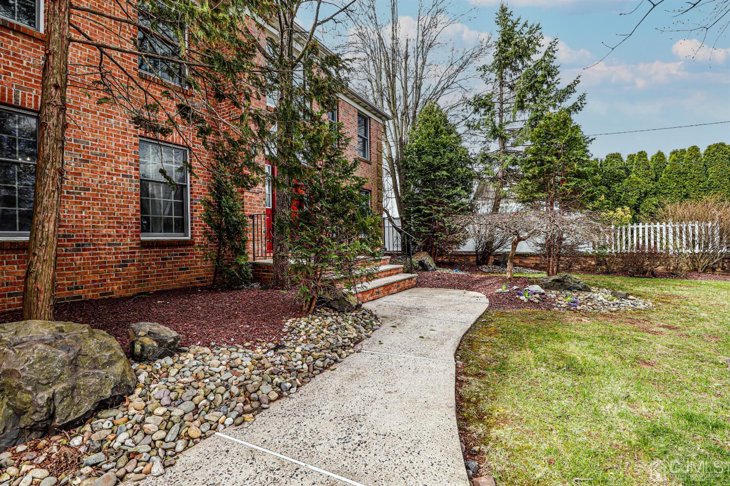 11 Freeman Street Edison, NJ 08820 - Photo 7 of 60 Gallery Image 7