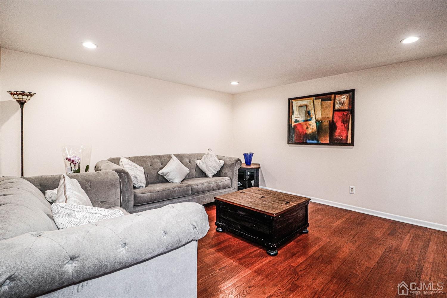 11 Freeman Street Edison, NJ 08820 - Photo 8 of 60 Gallery Image 8