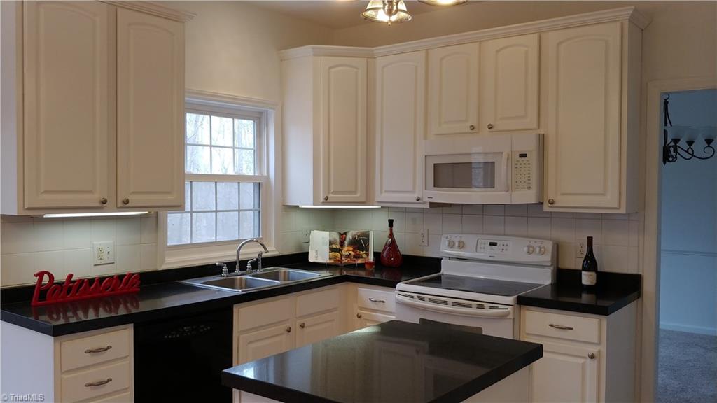 2609 River Run Road Browns Summit, NC 27214 - Photo 5 of 24 Gallery Image 5