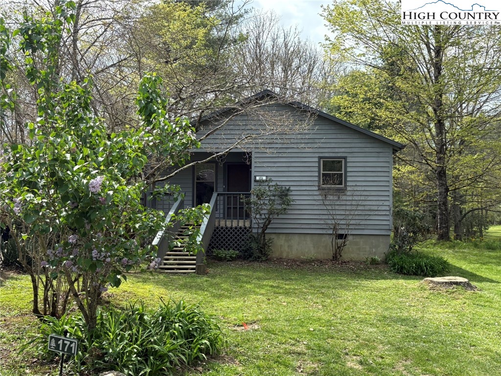 171 River Road Newland, NC 28657 - Photo 1 of 26 Gallery Image 1