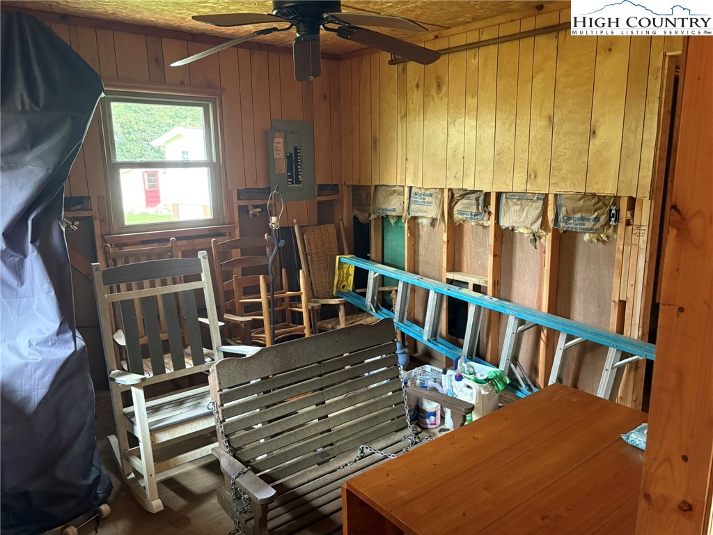 171 River Road Newland, NC 28657 - Photo 10 of 26 Gallery Image 10