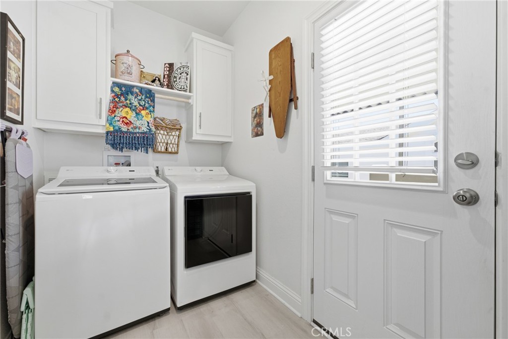 23301 Ridge Rte Drive, Unit 111 Laguna Hills, CA 92653 - Photo 36 of 43