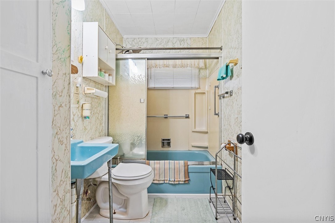322 Sayles Street Oneida, NY 13421 - Photo 13 of 25 Bathroom