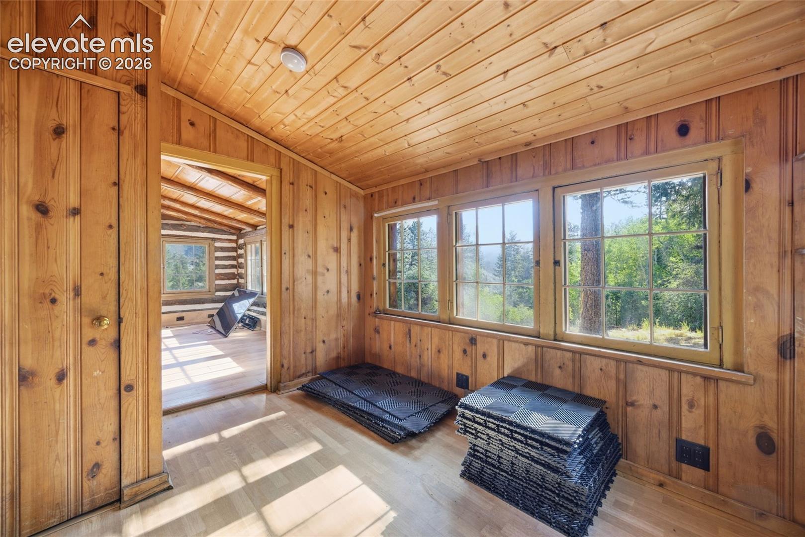 9795 Mountain Road Cascade, CO 80809 - Photo 15 of 50 Gallery Image 15