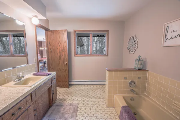 $699,999 | 43453 105th Avenue, Holdingford, MN 56340